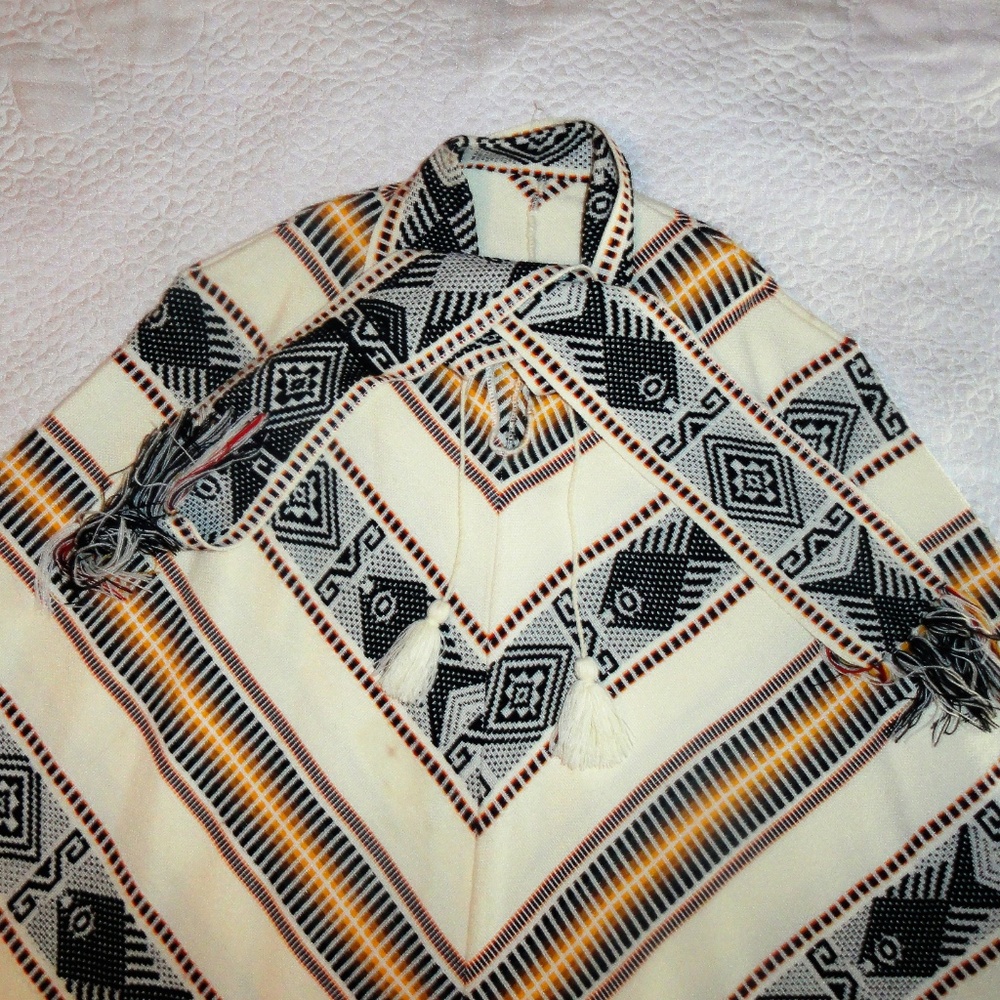 SOLD!! Vintage Poncho Fringe Southwest Fish Pisces - Picture 4 of 8
